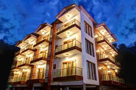  Hill County Resort & Spa